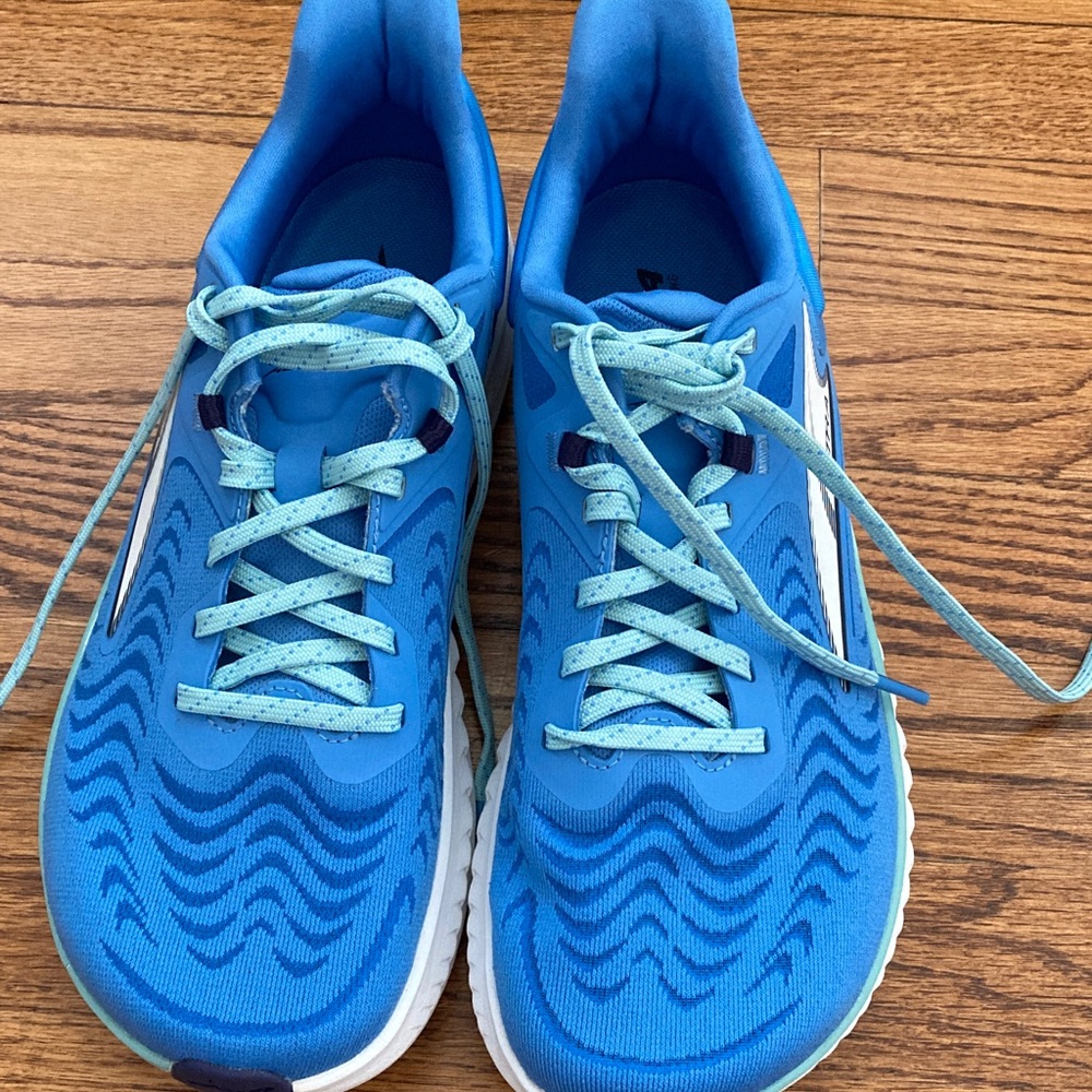 Altra Torin 7 new, no tags. Size 8.